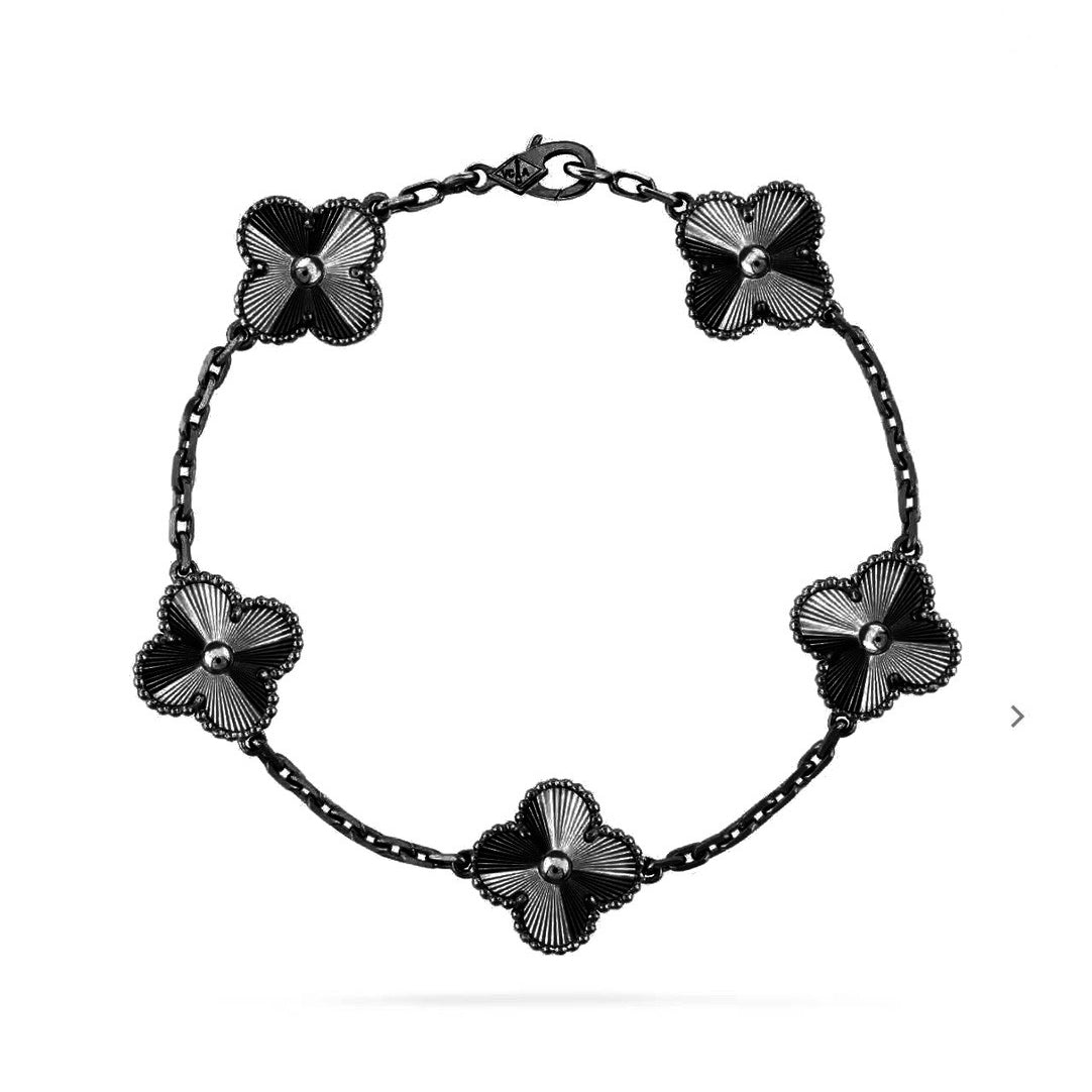 [⭐Shinejoy]CLOVER 5 MOTIF BLACK BRACELET