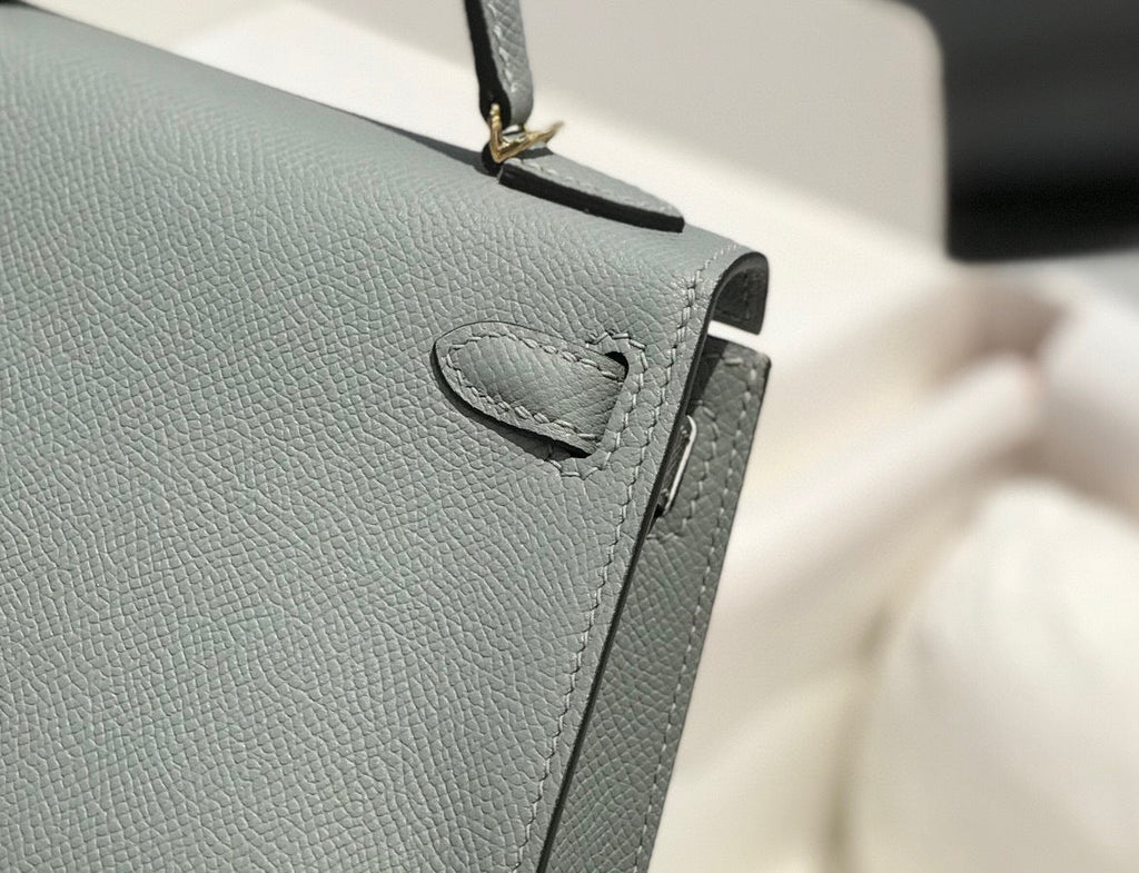 HM KELLY MINI 20 GRIS MOYEN EPSOM FERMOIR DORÉ