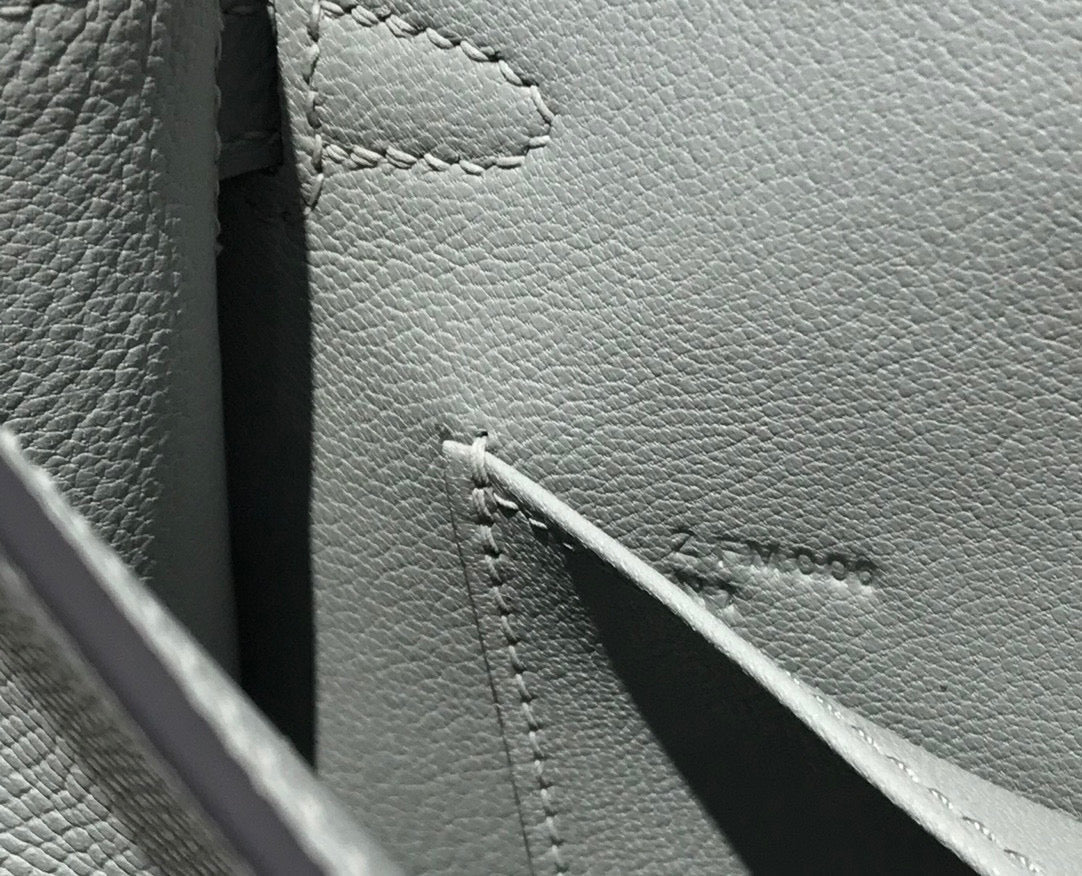 HM KELLY MINI 20 GRIS MOYEN EPSOM FERMOIR DORÉ