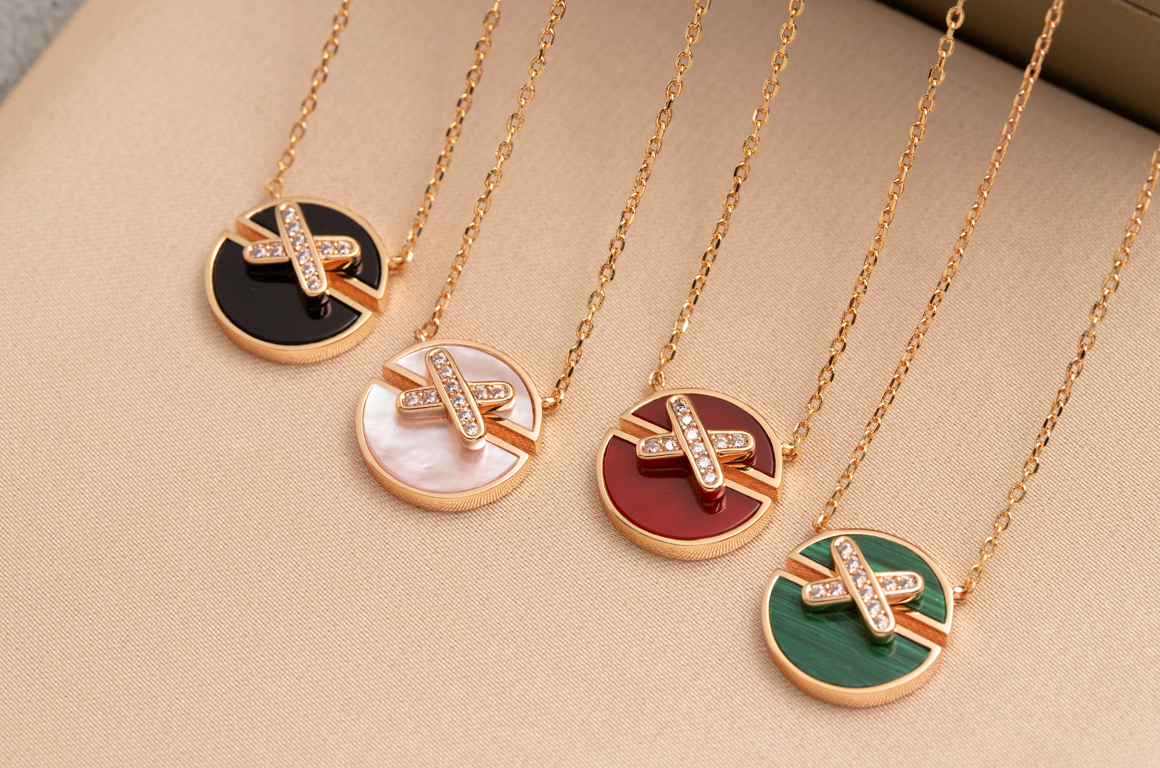[Shinejoy]JEUX DE PINK GOLD DIAMOND NECKLACE