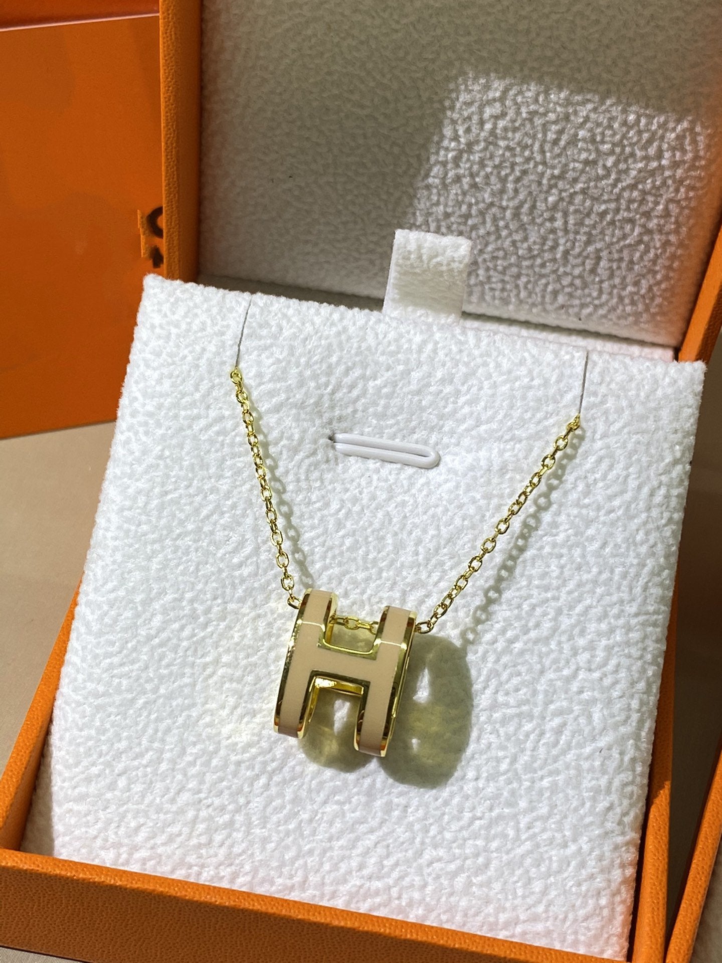 [Shinejoy]HM CLIC YELLOW ENAMEL GOLD NECKLACE