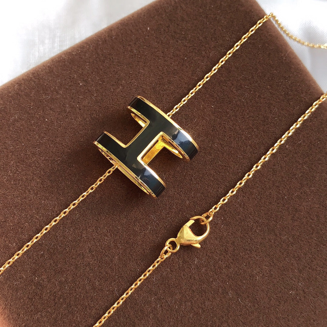 [Shinejoy]HM CLIC BLACK ENAMEL GOLD NECKLACE