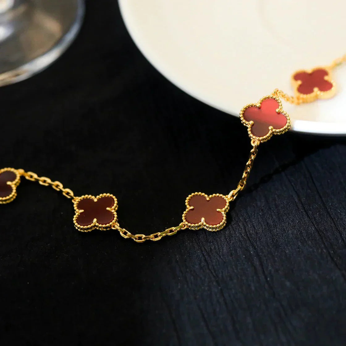 [⭐Shinejoy] CLOVER 5 MOTIF RED CORNELIAN BRACELET COLLECTION