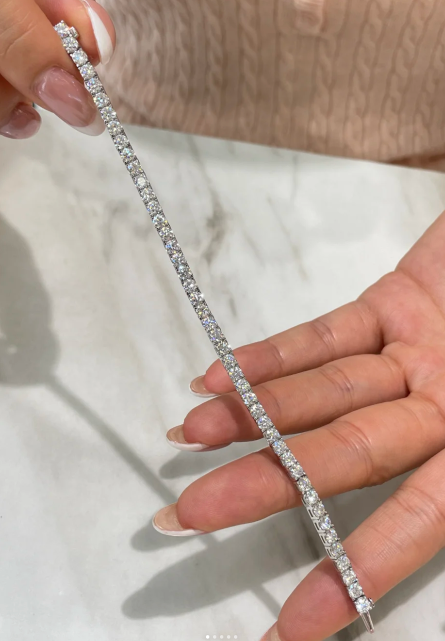 [Shinejoy]  CLASSIC BASEBALL BRACELAT, 52 DIAMOND