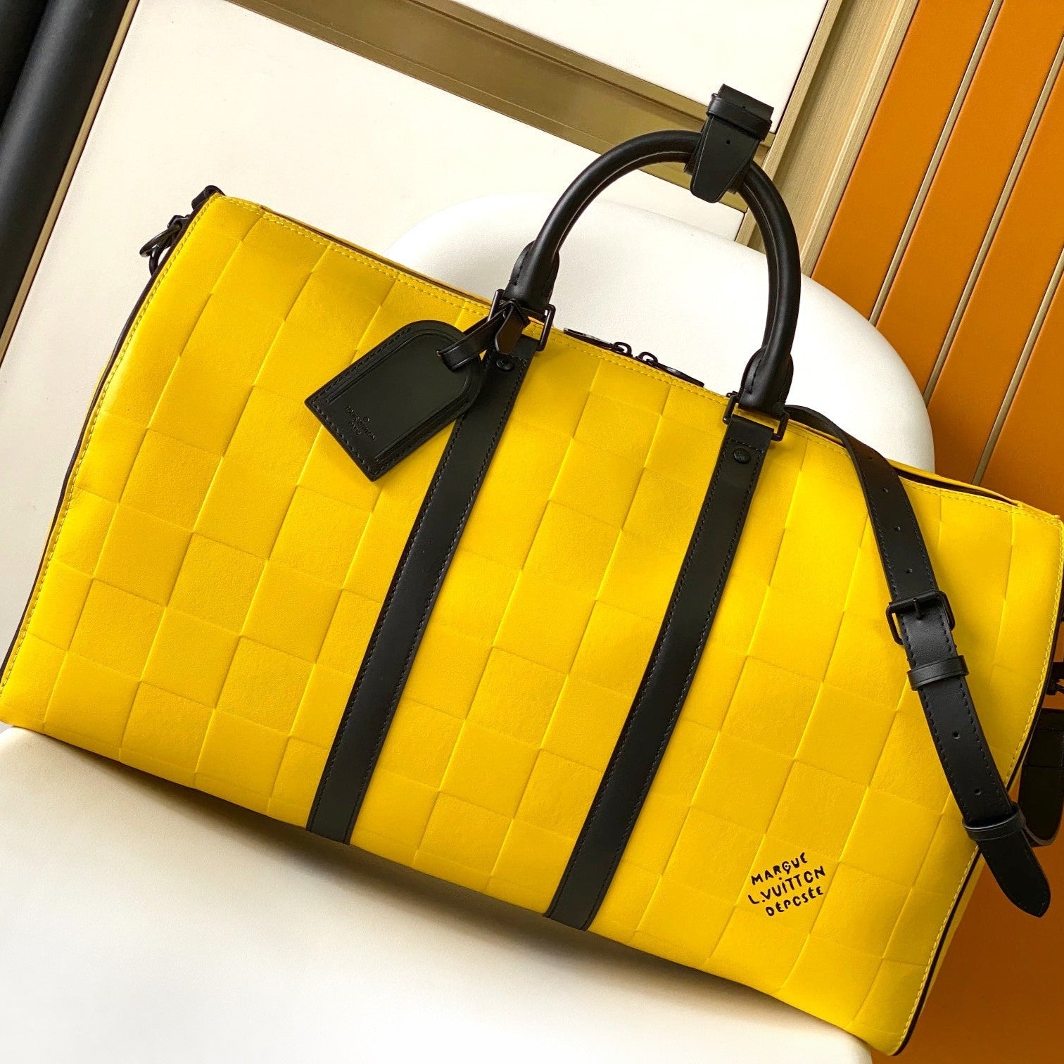 KEEPALL BANDOULIÈRE 50 EN CUIR DE VEAU JAUNE DAMIER SCUBA