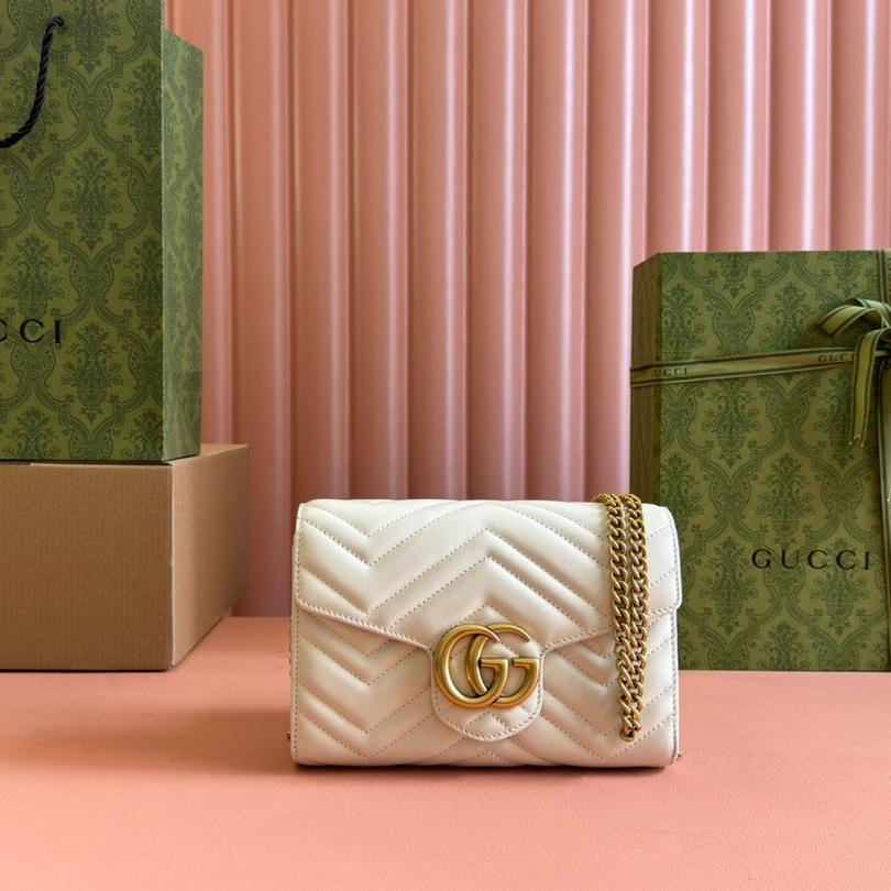 マーモント スモール ショルダーバッグ 20インチ ホワイト ラムスキン ゴールド金具