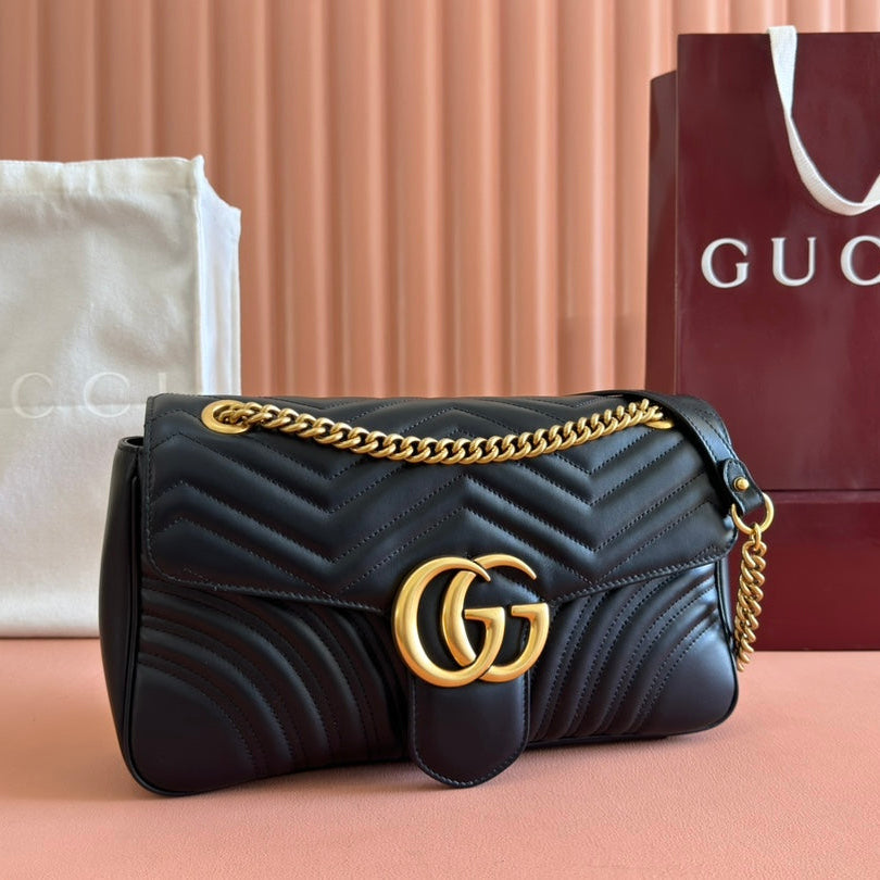 マーモント ショルダーバッグ 31 ブラック カーフスキン ゴールドチェーン