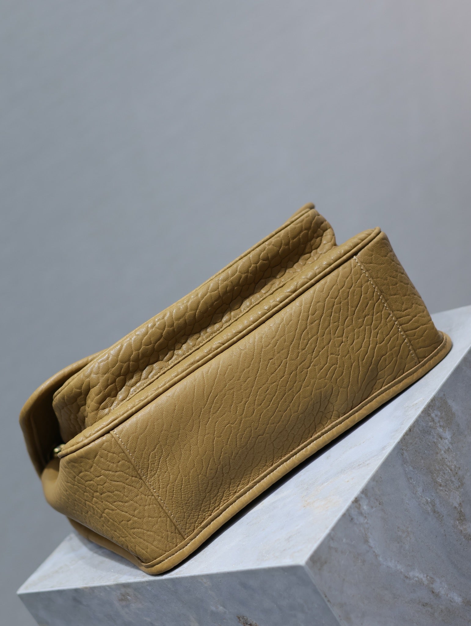 NIKI ミディアム 28 ディジョンイエロー エレファントパターン ラムスキン