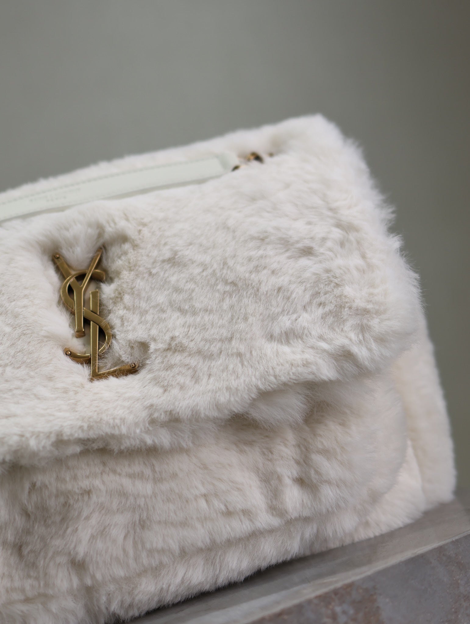 NIKI ミディアム 28インチ ホワイト ラビットファー ゴールドハードウェア