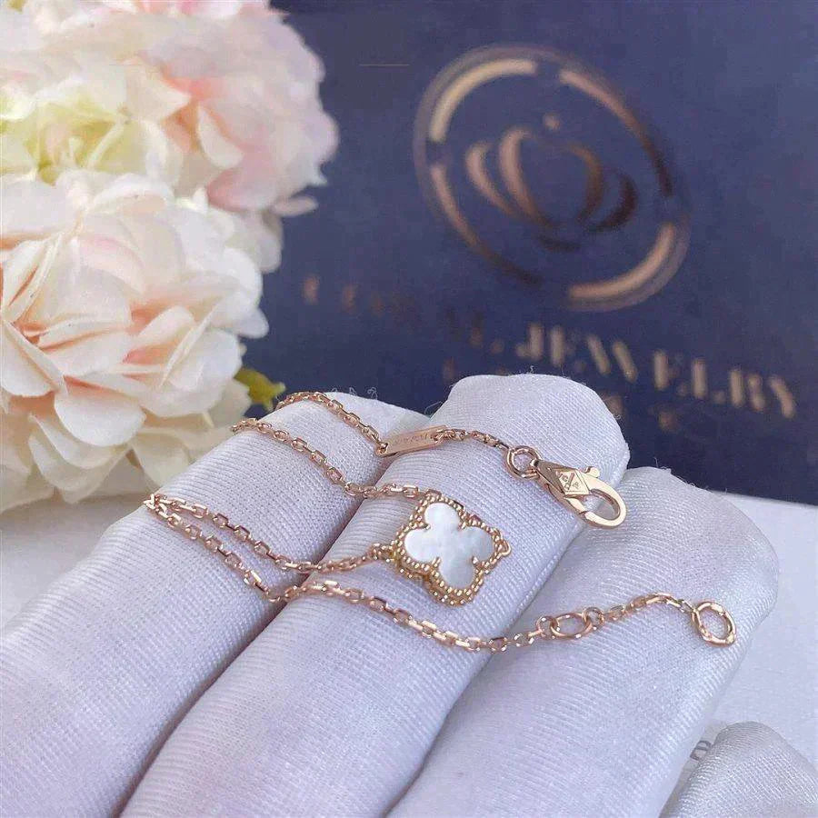 [Shinejoy]CLOVER WHITE MOP SINGLE FLOWER BRACELET