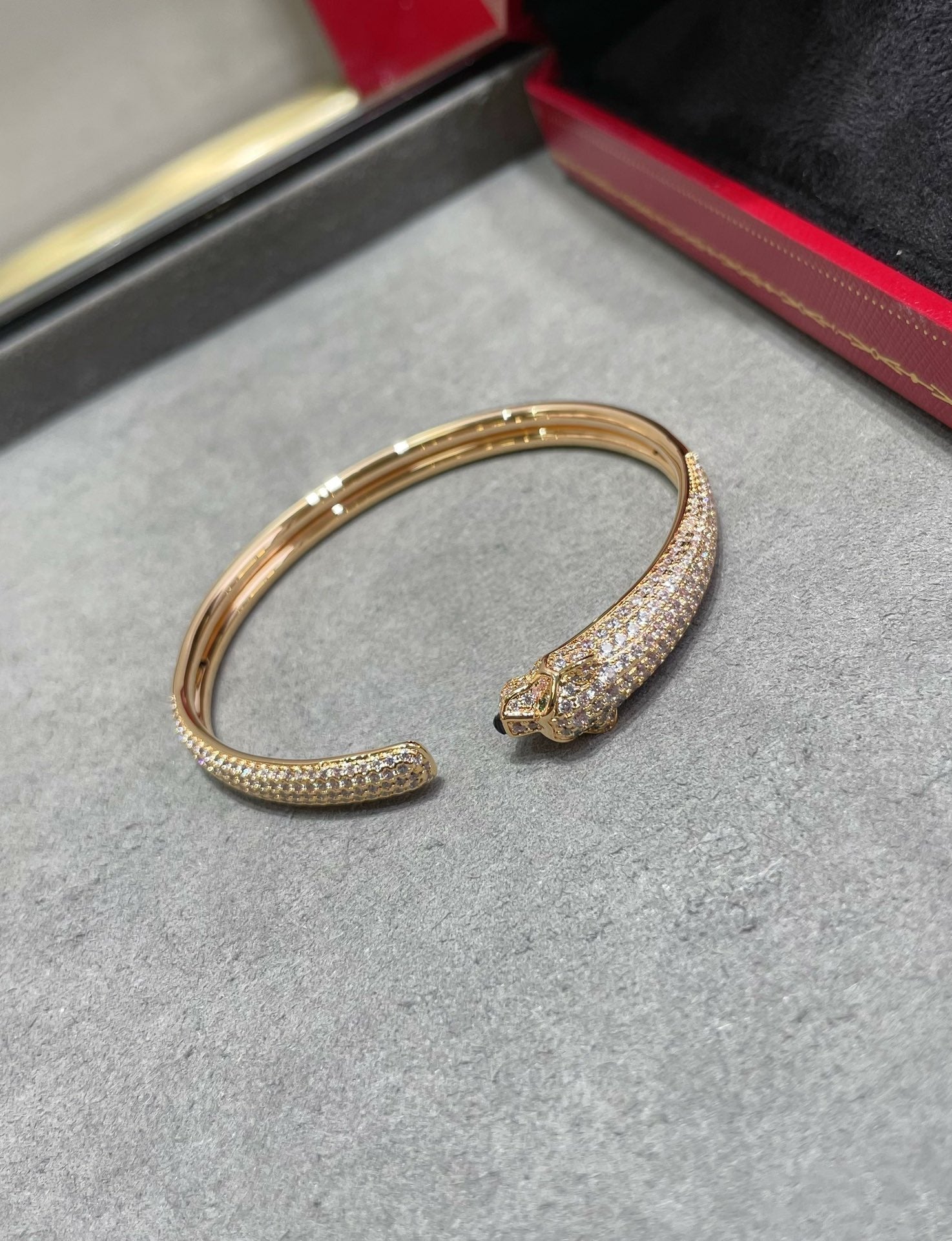 [Shinejoy]PANTHERE FULL DIAMOND OPEN BRACELET