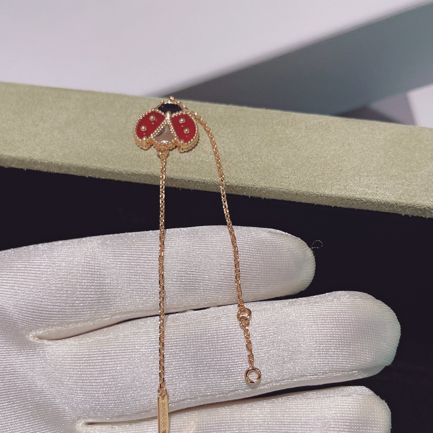 [Shinejoy]LUCKY SPRING 1 MOTIF PINK GOLD BRACELET