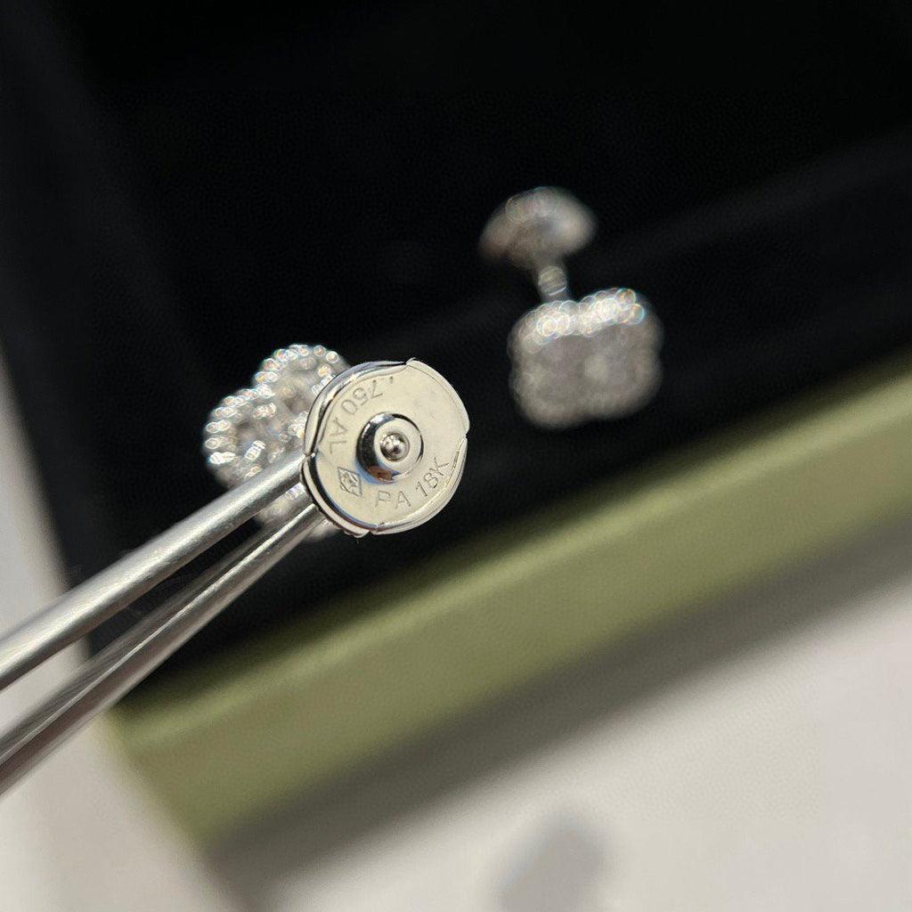 [Shinejoy]CLOVER MINI DIAMOND STUD EARRINGS